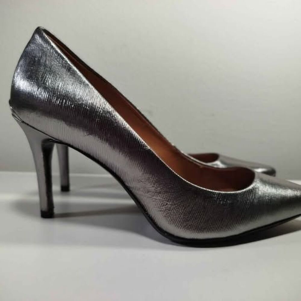 Calvin Klein Heels Metallic Silver Pointed Toe Pumps Women’s 6 Elegant
